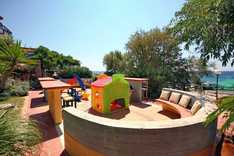 Pebble Beach Hotel Plomari Exterior photo