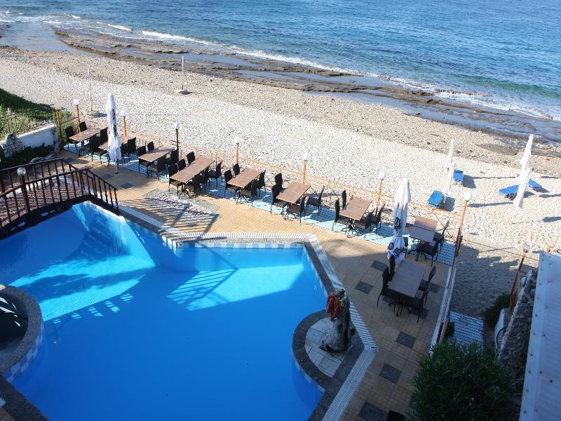 Pebble Beach Hotel Plomari Exterior photo