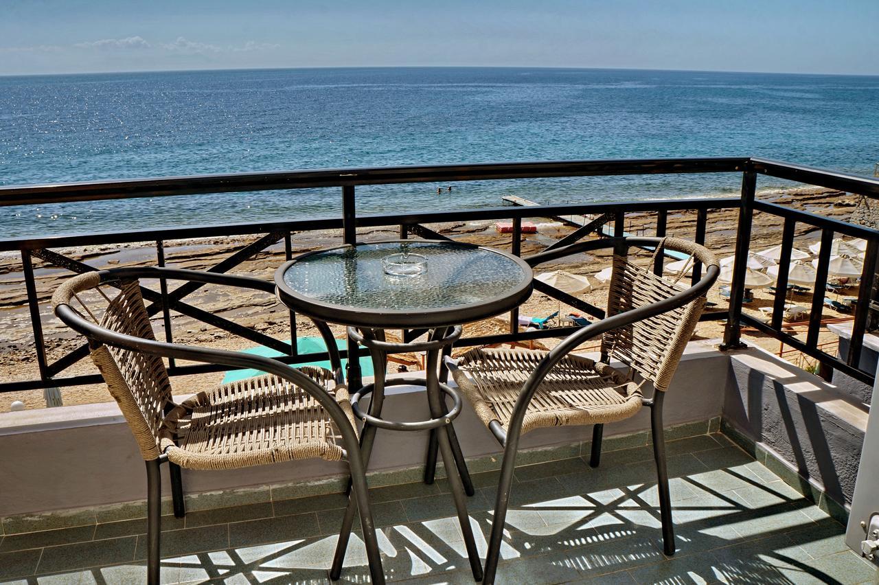 Pebble Beach Hotel Plomari Exterior photo