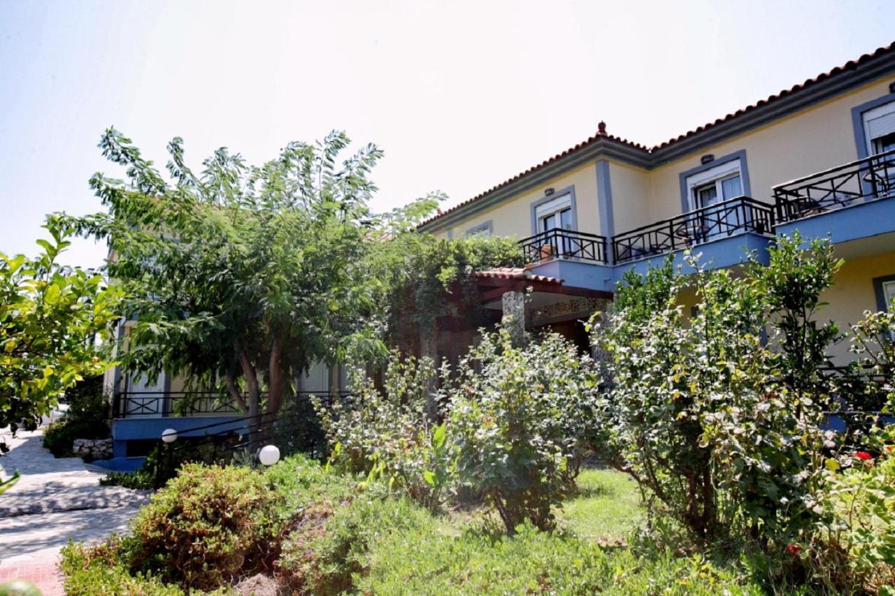 Pebble Beach Hotel Plomari Exterior photo